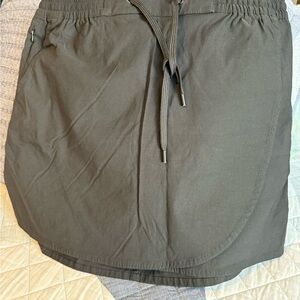 Eddie Bauer Black Tulip Skort